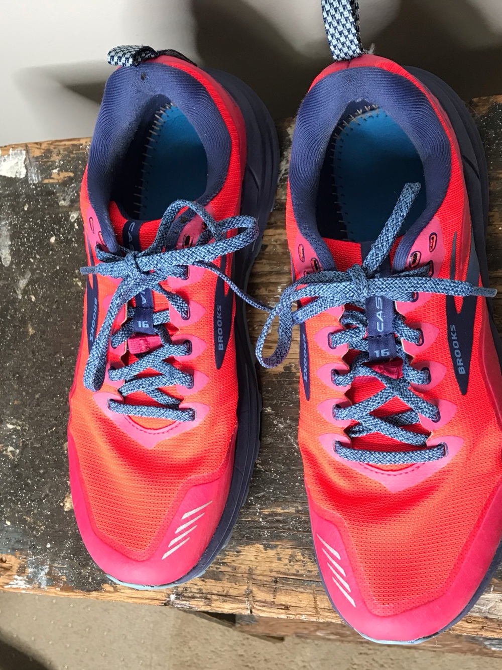 Brooks Womens Cascadia 16 Pink Cobalt Trail Running Shoes Size 9.5 B 1203631B647 - Picture 4 of 8